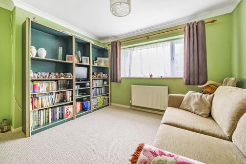 15 Mill Field, Bagshot, GU19 5DR