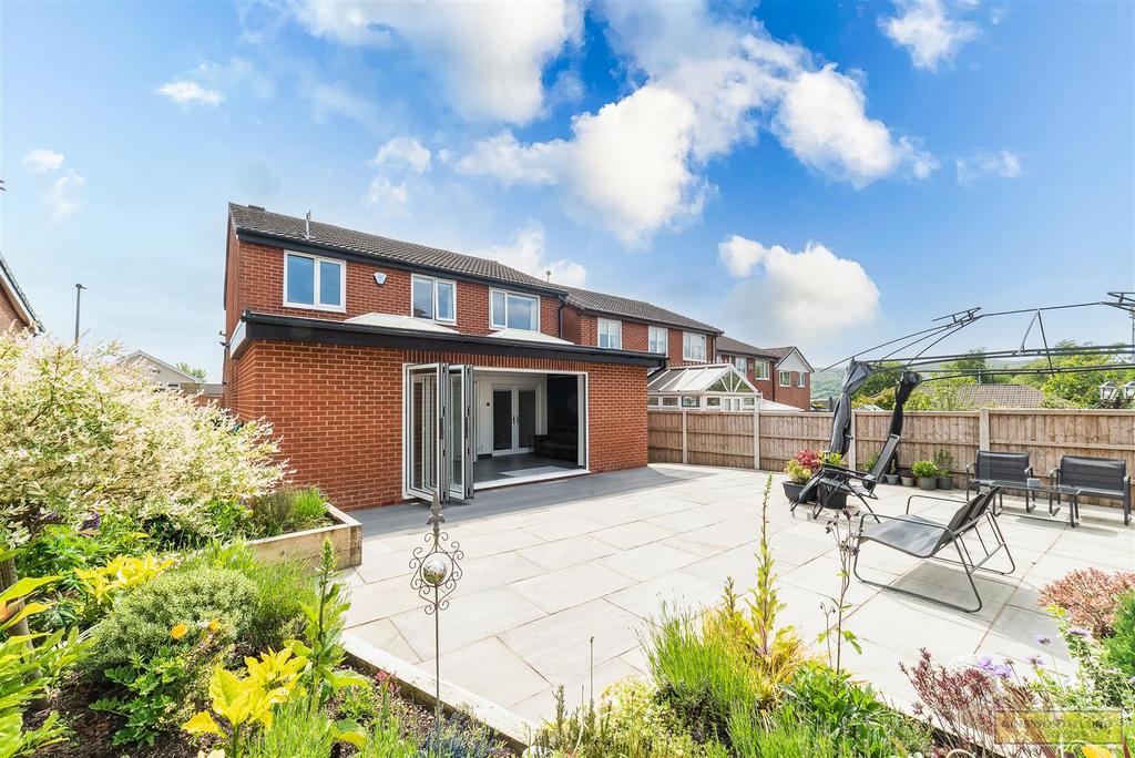 Large rear garden