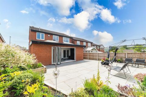 7 Chancel Way, Darwen, BB3 3RL