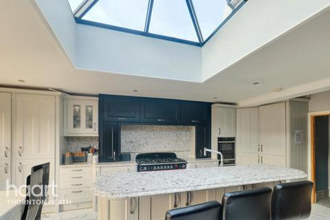 5 bedroom semi-detached house for sale, Dunheved Road South, Thornton Heath