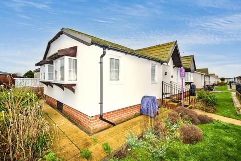 2 bedroom park home for sale, Kings Park, Canvey Island SS8