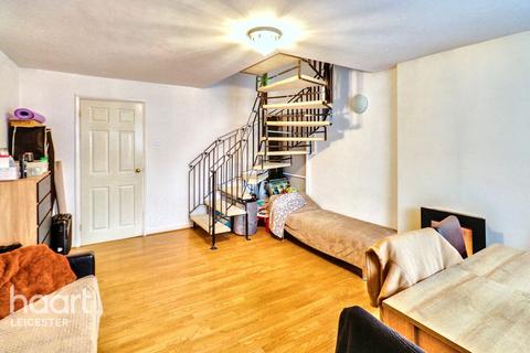 2 bedroom terraced house for sale, Brackenfield Way, Leicester