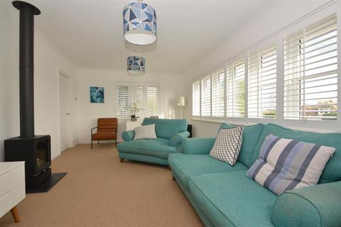 3 bedroom detached bungalow for sale, PONDWELL, RYDE