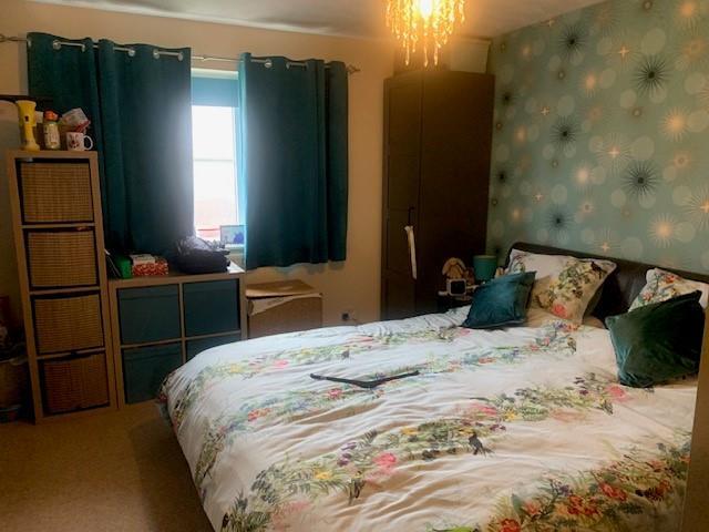 Photo Main Bedroom.jpg