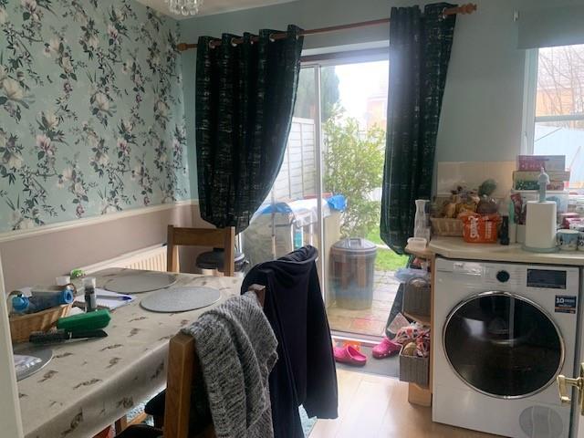 Kitchen 1.jpg