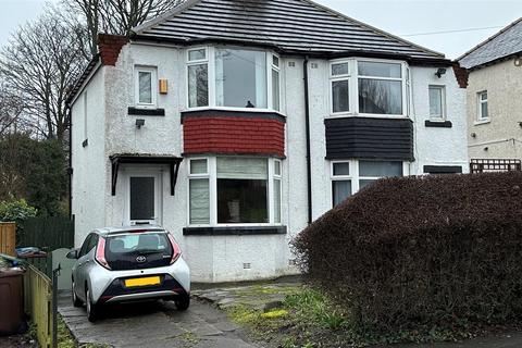 2 bedroom semi-detached house to rent, Ashbourne Road, Bolton Outlanes, Bradford