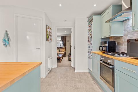 8 Ash Keys, Crawley, RH10 6TJ