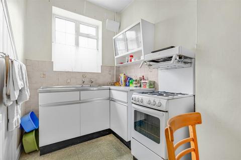 3 bedroom maisonette for sale, Grove Road, Barnes, London, SW13