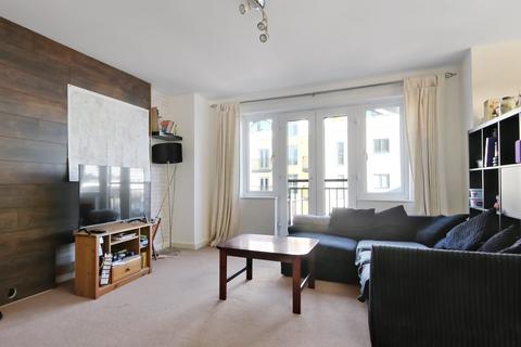 2 bedroom apartment for sale, Garland Road, East Grinstead, RH19