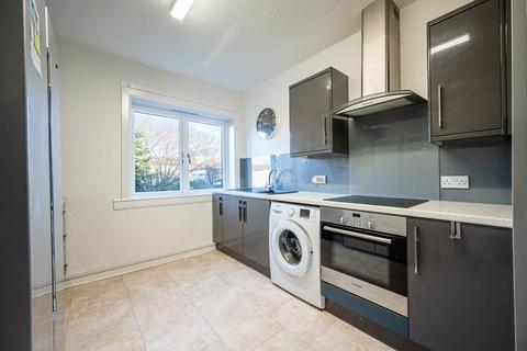 3 bedroom flat to rent, Kinsail Drive, Glasgow