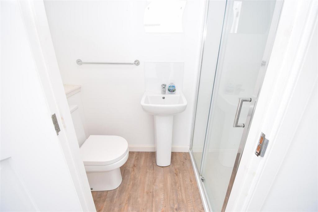 Bedroom three en suite shower room.jpg