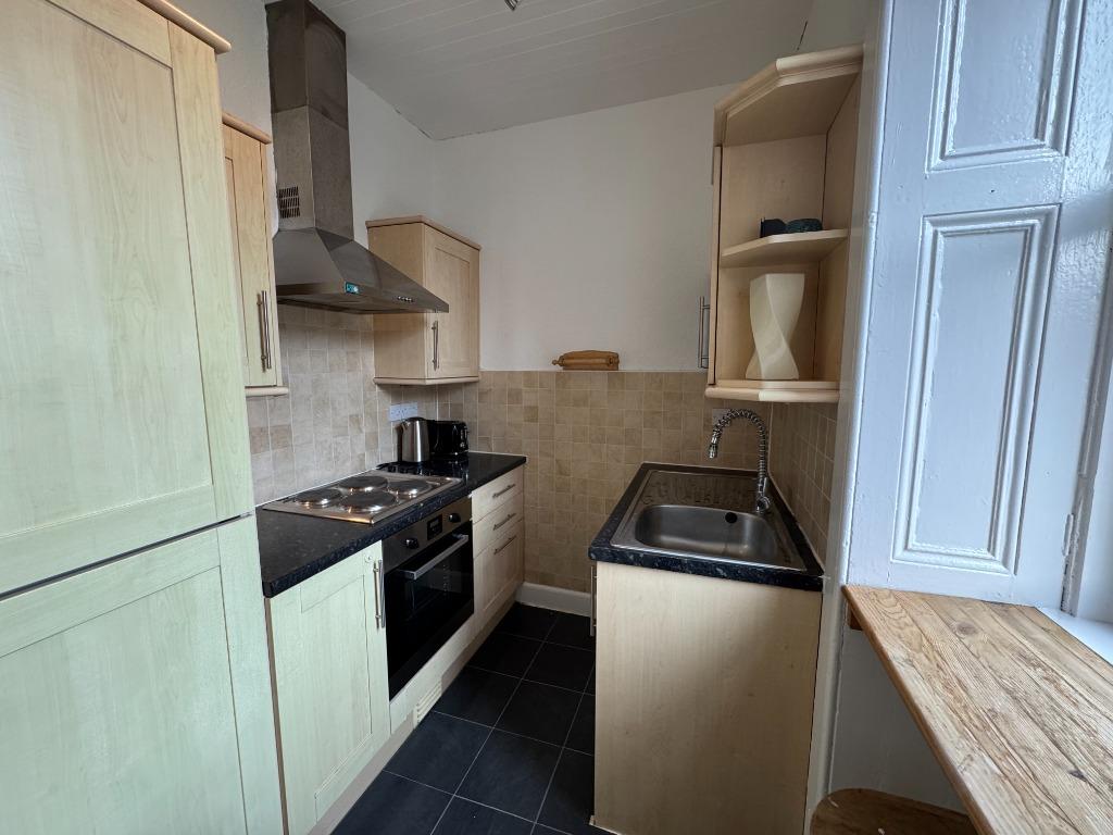 Apartment in Edinburgh, Tollcross - View 4