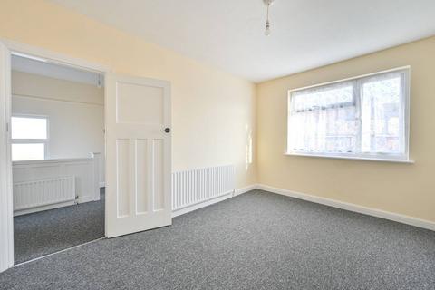 First Floor Flat, 2 Clifford Road, Wembley, HA0 1AF