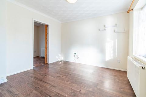 16 Baynes Close, St Cleer, Liskeard, PL14 5RT