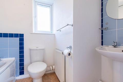 16 Baynes Close, St Cleer, Liskeard, PL14 5RT