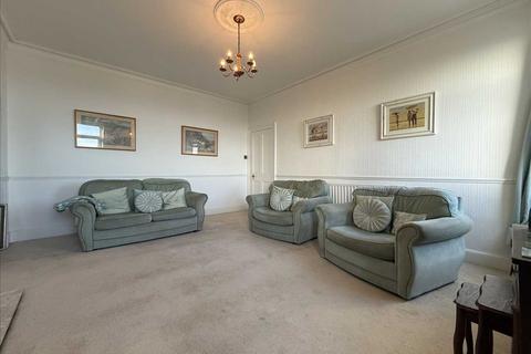 2 bedroom apartment for sale, The Crescent, Filey