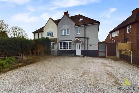 4 bedroom semi-detached house for sale, Claymills Road, Stretton DE13