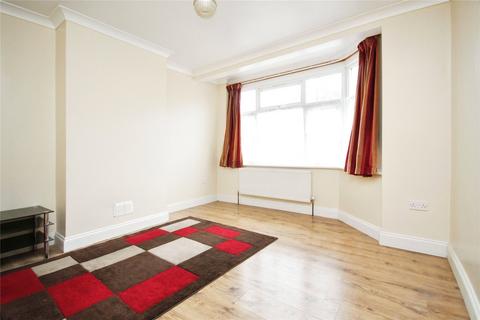 3 bedroom terraced house to rent, Waverley Gardens, Barking, IG11