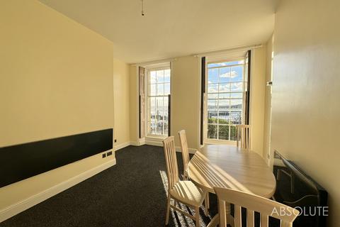 2 bedroom flat to rent, 8 Beacon Terrace, Torquay, TQ1