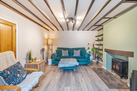 15 Coombe Road, Wotton-under-edge, GL12 7LU