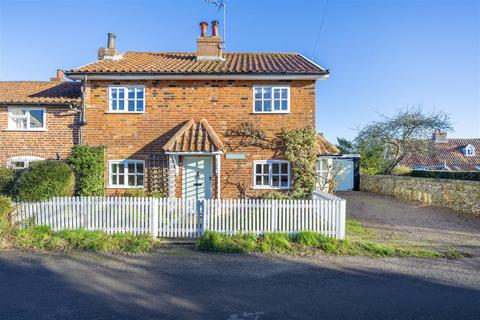 3 bedroom semi-detached house for sale, Back Road, Halesworth IP19