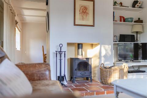 Dreadnought Back Road, Wenhaston, Halesworth, IP19 9EB