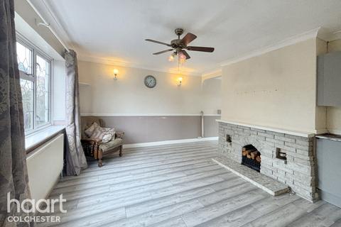 3 bedroom semi-detached house for sale, Ipswich Road, Colchester