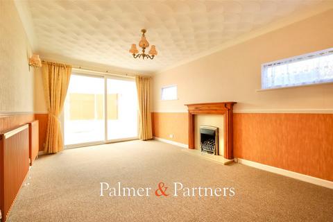 2 bedroom bungalow for sale, Grenfell Avenue, Holland-on-Sea, Clacton-on-Sea, Essex, CO15