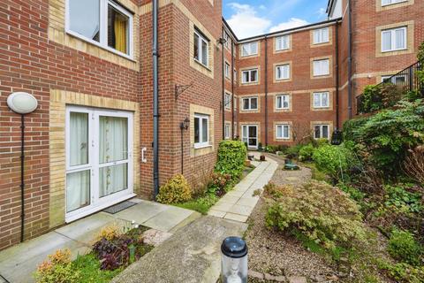 1 bedroom flat for sale, Maxime Court, Sketty, Swansea, SA2