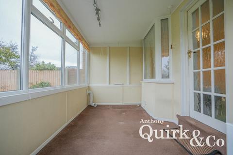 3 bedroom semi-detached house for sale, Barbara Avenue, Canvey Island, SS8