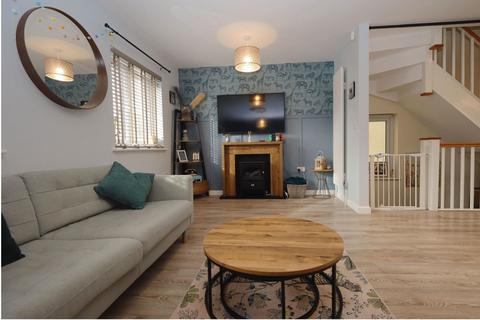 4 bedroom end of terrace house for sale, Runway Road, Plymouth PL6