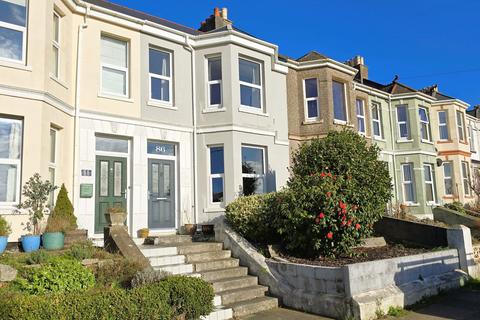 86 Callington Road, Saltash, PL12 6DY