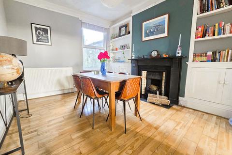 86 Callington Road, Saltash, PL12 6DY