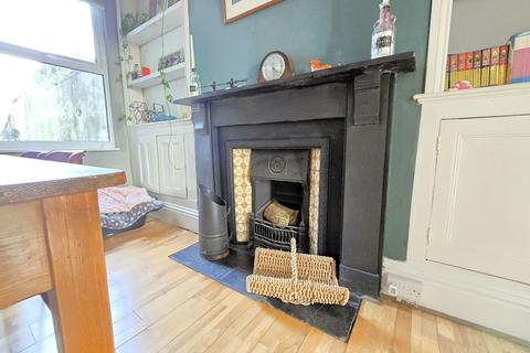 86 Callington Road, Saltash, PL12 6DY