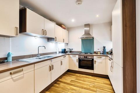 2 bedroom flat for sale, Chorleywood, Rickmansworth WD3