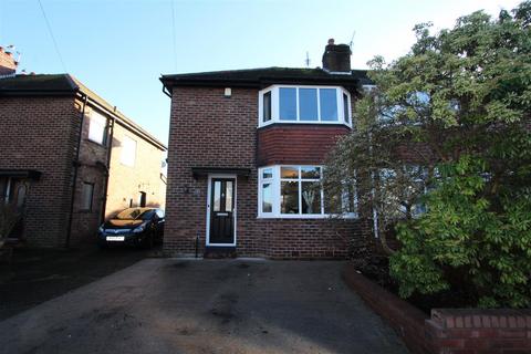 3 bedroom semi-detached house to rent, Whitesands Road, Lymm