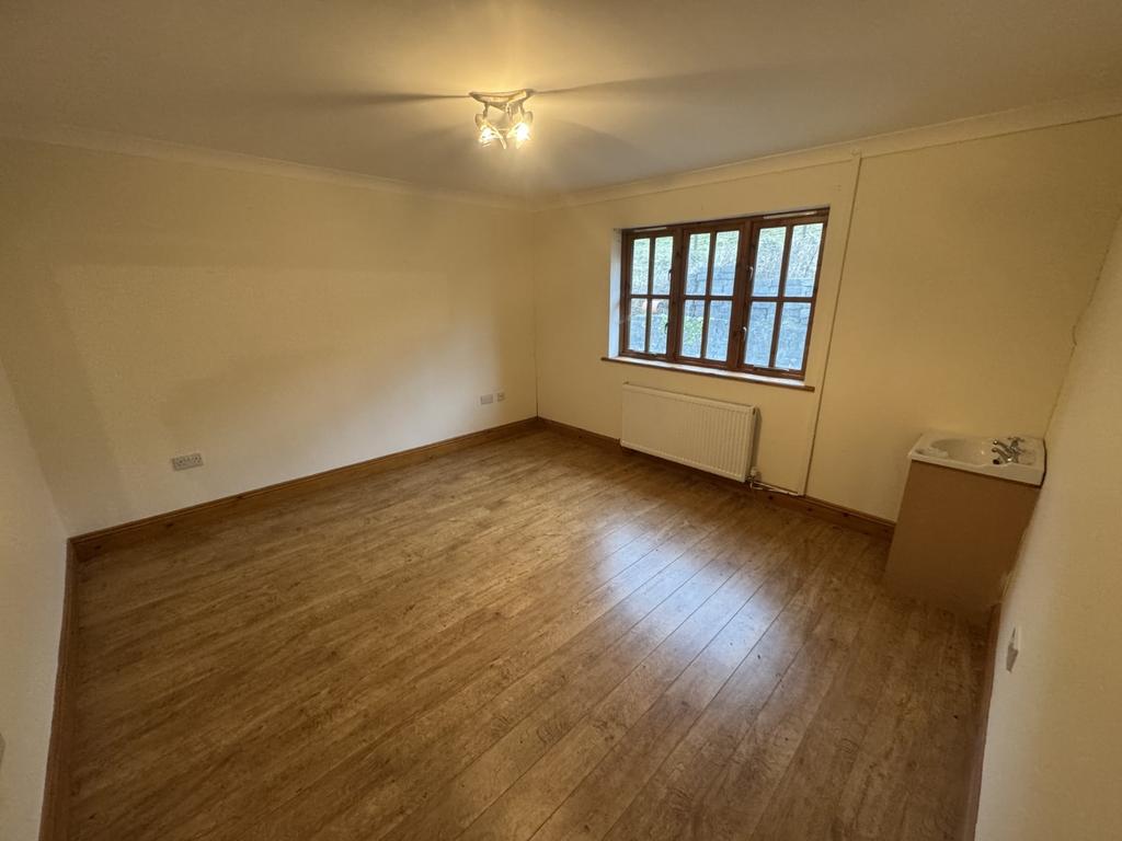 Bedroom 2 2