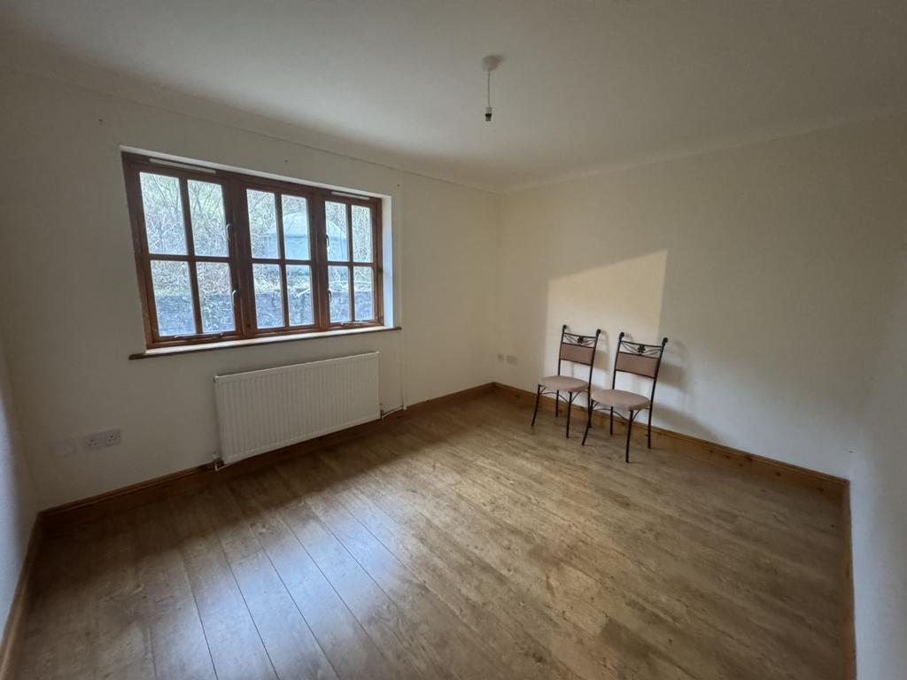 Rear Bedroom 5