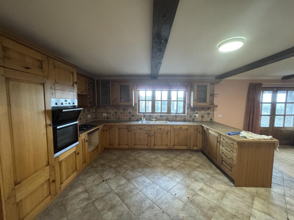 Open Plan Kitchen and Dining Room