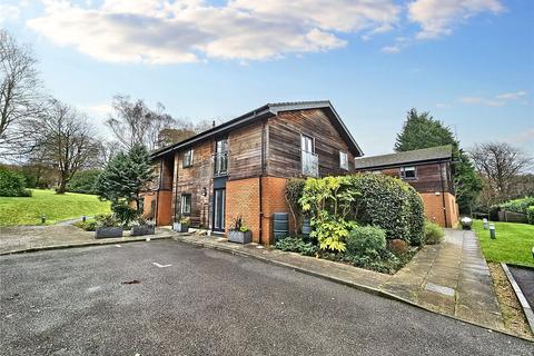 2 bedroom apartment to rent, Wispers Lane, Haslemere, Surrey, GU27