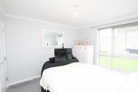 94 Kittiwake Drive, Portishead, Bristol, BS20 7PN