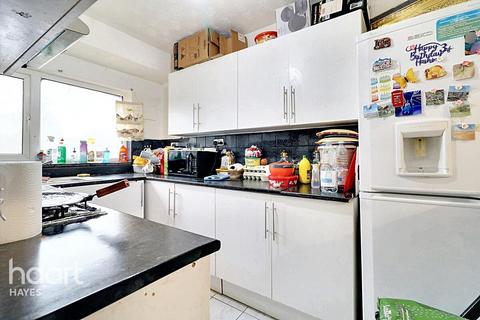 2 bedroom maisonette for sale, Berwick Avenue, Hayes