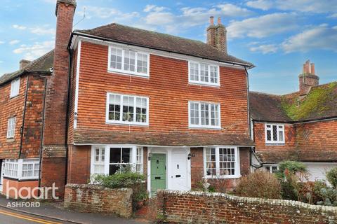 3 bedroom semi-detached house to rent, Golden Square, TENTERDEN