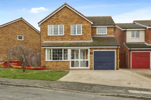 4 bedroom detached house for sale, Blake Avenue, Ipswich IP9