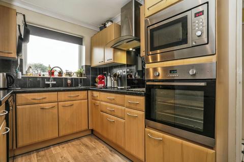 3 Blake Avenue, Shotley Gate, Ipswich, IP9 1RL