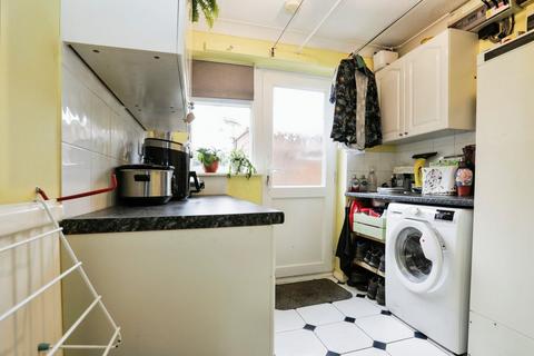 3 Blake Avenue, Shotley Gate, Ipswich, IP9 1RL