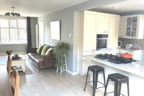 3 bedroom semi-detached house for sale, Sandringham Close, Hove BN3