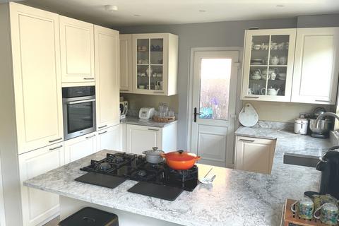 3 bedroom semi-detached house for sale, Sandringham Close, Hove BN3