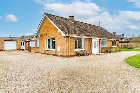 2 bedroom detached bungalow for sale, The Green, Brisley