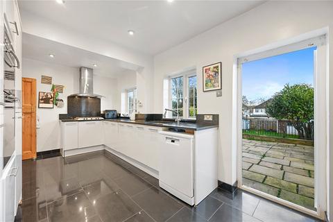 4 bedroom semi-detached house for sale, Croft Road, London, SW16